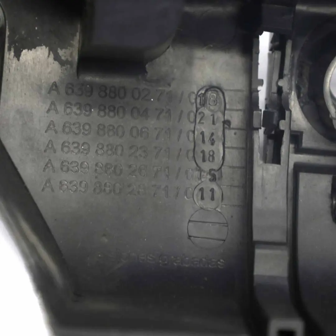 Paraurti posteriore Supporto Staffa Centrale Mercedes Vito W639 - SKU A6398800271-2 - Numero di parte A6398800271