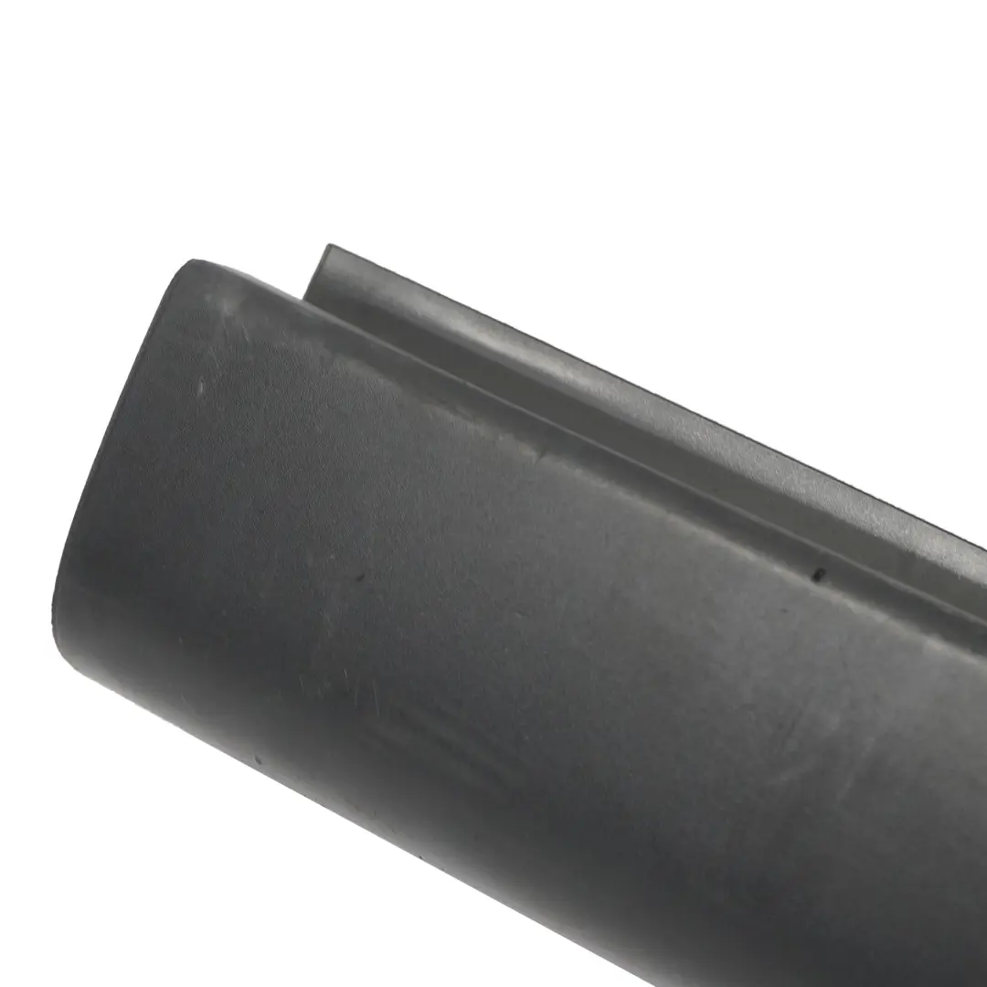 Mercedes Vito W639 Paraurti posteriore Supporto staffa centrale - SKU A6398800271-5 - Numero di parte A6398800271