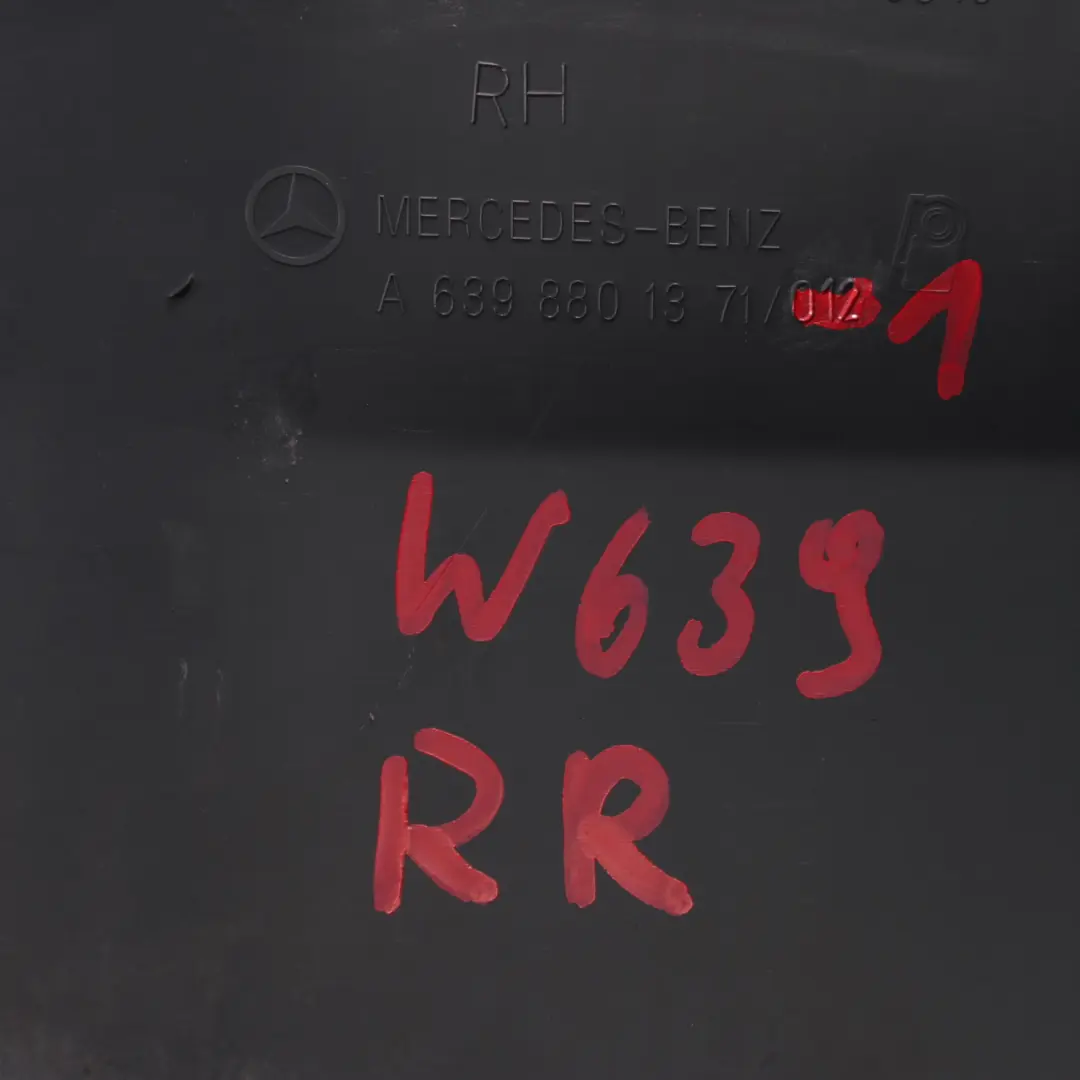 parachoques trasero Mercedes Vito W639 Tapa esquina lateral derecha - SKU A6398801371-1 - Número de pieza A6398801371