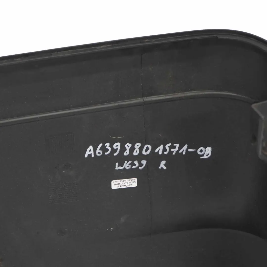 Pare-chocs arrière droite Obsidian Black - 197 pour Mercedes Vito W639 à propos du numéro de pièce A6398801571 Mercedes Vito W639 Pare-chocs arrière droite Obsidian Black - 197 - SKU A6398801571-OB - Numéro de pièce A6398801571