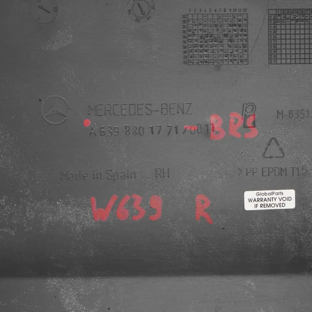 Mercedes Vito W639 Hinten Stoßstangenecke Abdeckung Rechts Brilliant Silber 9744 - SKU A6398801771-BRS - Teilenummer A6398801771