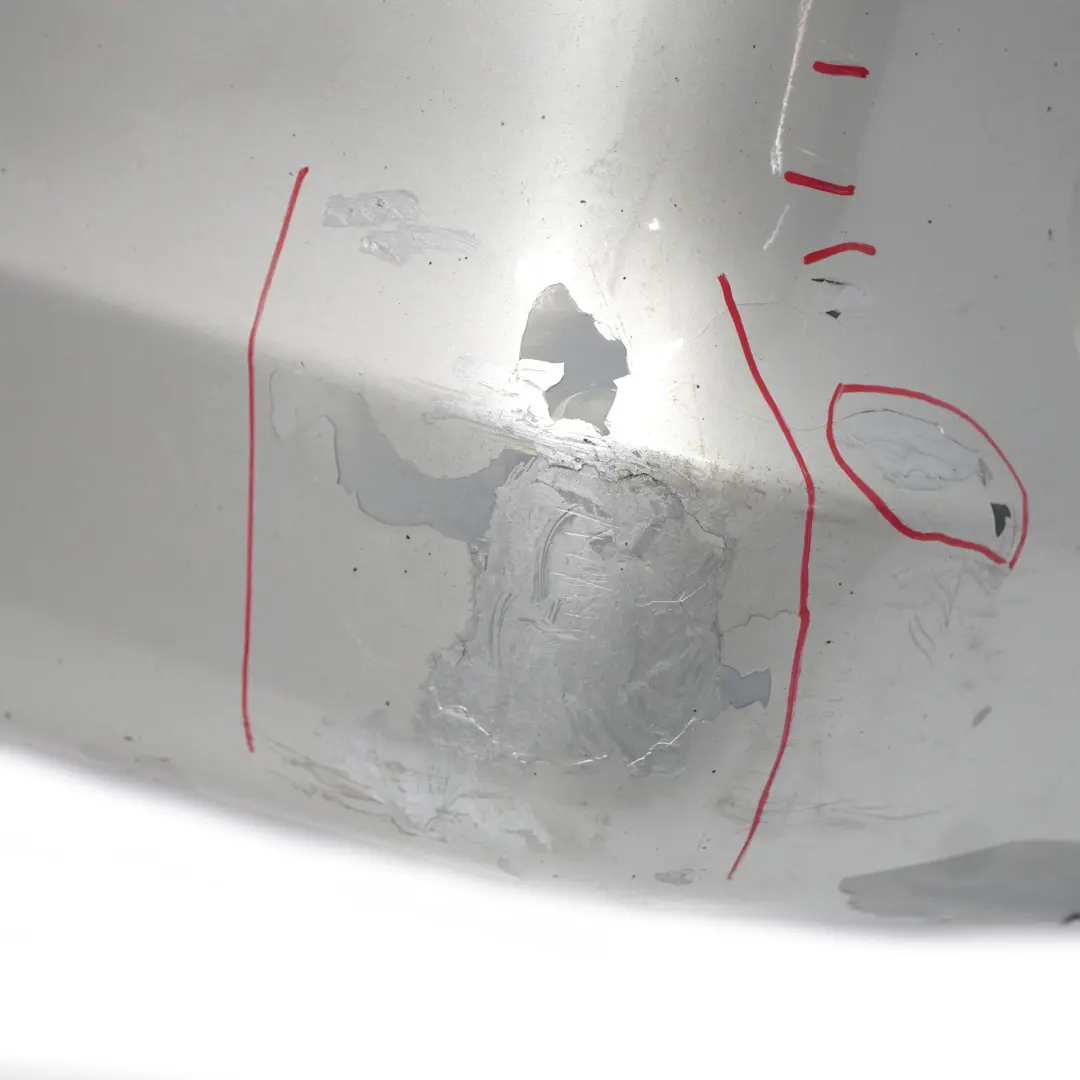 Stoßstange hinten links Eckverkleidung Brillant Silber - 9744 für Mercedes Vito W639 mit Teilenummer A6398801871 Mercedes Vito W639 Stoßstange hinten links Eckverkleidung Brillant Silber - 9744 - SKU A6398801871-BRS - Teilenummer A6398801871