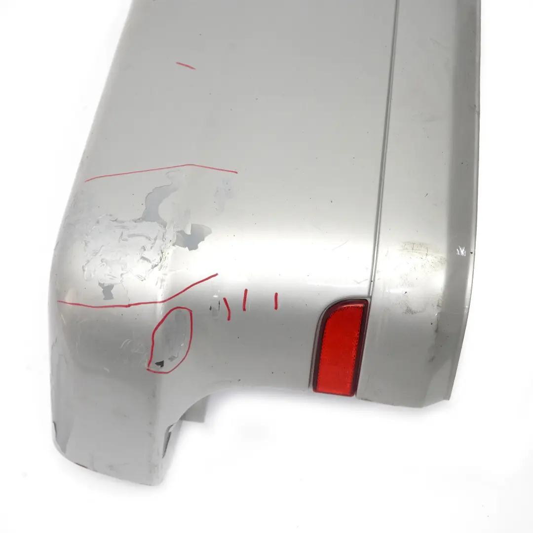 Stoßstange hinten links Eckverkleidung Brillant Silber - 9744 für Mercedes Vito W639 mit Teilenummer A6398801871 Mercedes Vito W639 Stoßstange hinten links Eckverkleidung Brillant Silber - 9744 - SKU A6398801871-BRS - Teilenummer A6398801871