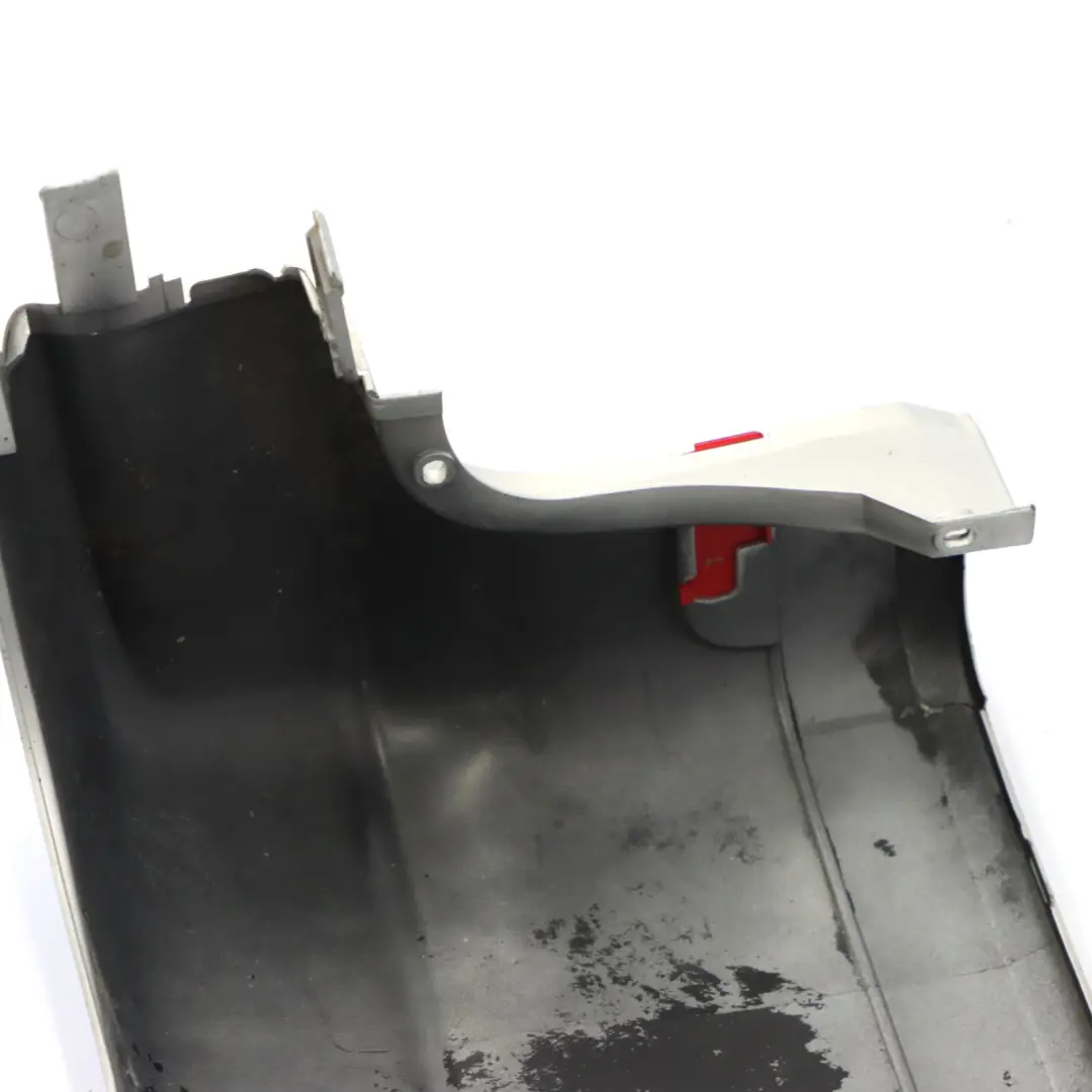 Stoßstange hinten links Eckverkleidung Brillant Silber - 9744 für Mercedes Vito W639 mit Teilenummer A6398806171 Mercedes Vito W639 Stoßstange hinten links Eckverkleidung Brillant Silber - 9744 - SKU A6398806171-BRS - Teilenummer A6398806171