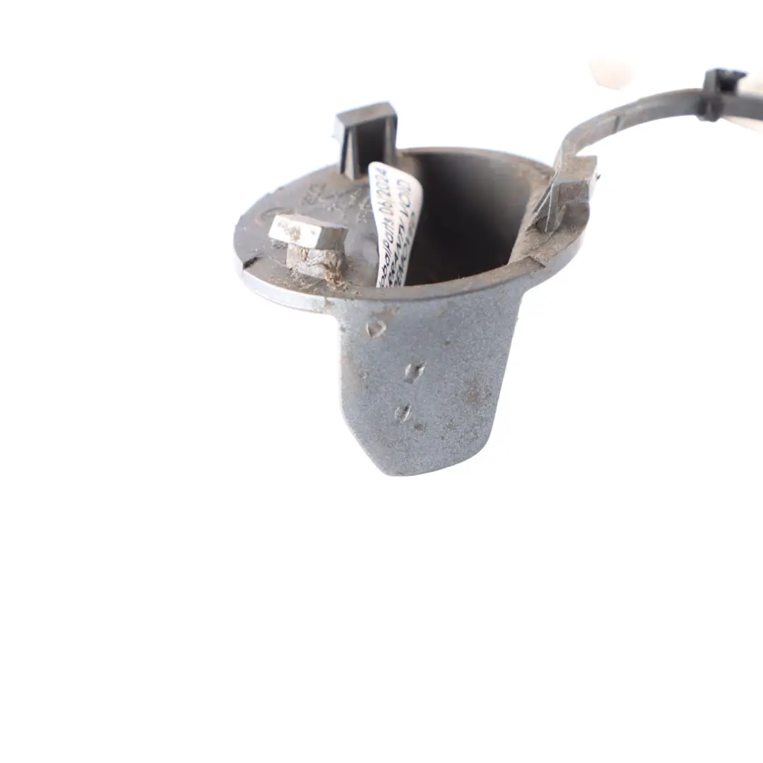 Mercedes W639 Abschleppöse Abdeckung Klappe - SKU A6398850226-FLG - Teilenummer A6398850226