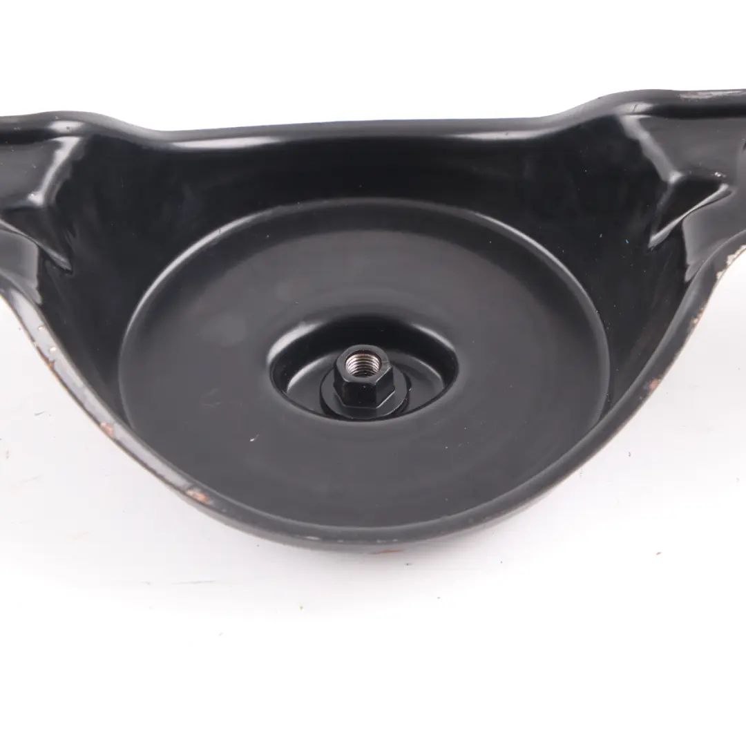 Soporte de rueda de repuesto Mercedes Vito W639 W447 para con número de pieza A6398900210 Soporte de rueda de repuesto Mercedes Vito W639 W447 - SKU A6398900210 - Número de pieza A6398900210