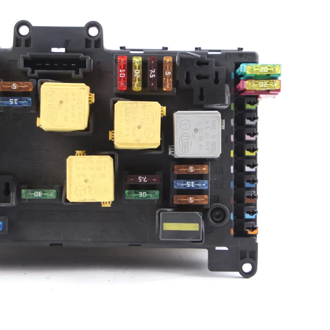 Mercedes Vito W639 Fuse Box Relay Control Unit Front SAM Module - SKU A6399000800 - Part number A6399000800
