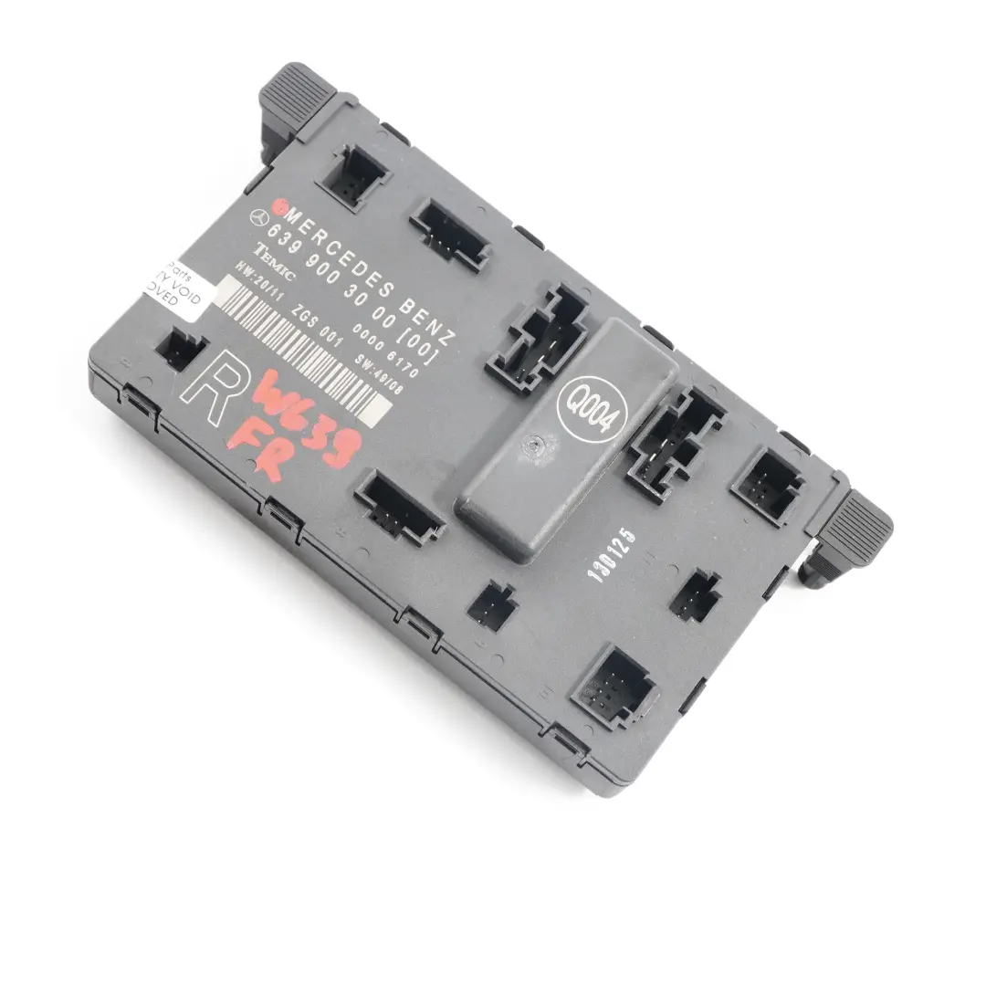  Door Module Mercedes Vito W639 Front Right O/S Control Unit ECU - SKU A6399003000 - Part number A6398201226