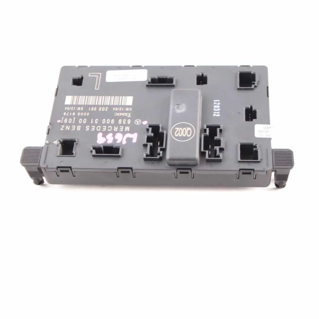 Modulo Porta Anteriore Sinistra Centralina ECU per Mercedes Vito W639 con numero di parte A6399003100 Mercedes Vito W639 Modulo Porta Anteriore Sinistra Centralina ECU - SKU A6399003100 - Numero di parte A6399003100