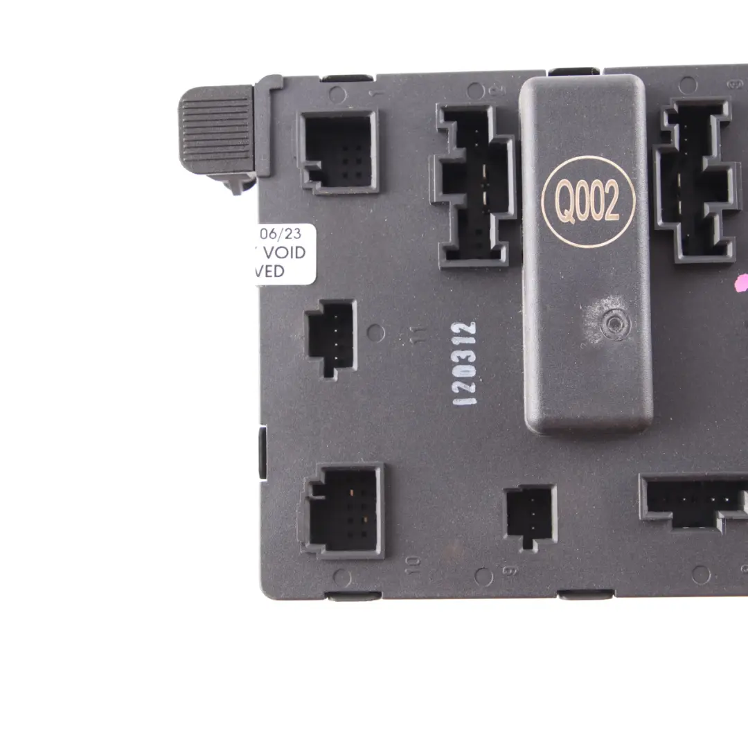 Modulo Porta Anteriore Sinistra Centralina ECU per Mercedes Vito W639 con numero di parte A6399003100 Mercedes Vito W639 Modulo Porta Anteriore Sinistra Centralina ECU - SKU A6399003100 - Numero di parte A6399003100