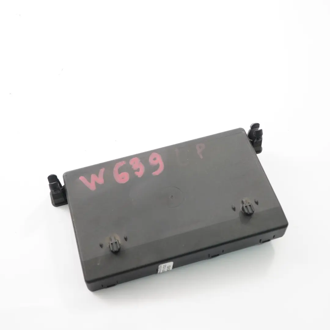 Módulo puerta delantera izquierda Unidad control ECU para Mercedes W639 con número de pieza A6399003101 Mercedes W639 Módulo puerta delantera izquierda Unidad control ECU - SKU A6399003101 - Número de pieza A6399003101