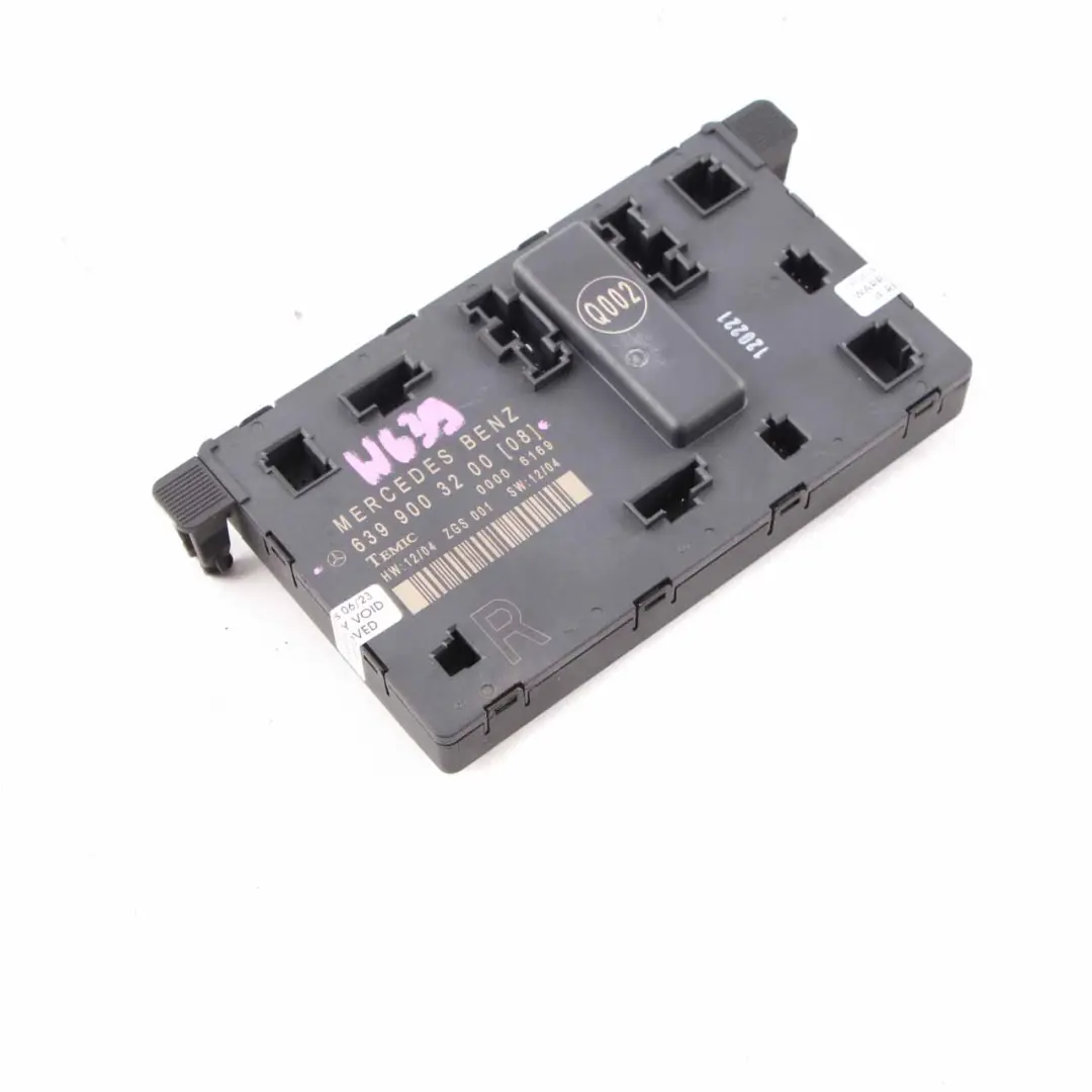 Mercedes Vito W639 Module de porte avant droit Unité de contrôle ECU - SKU A6399003200 - Numéro de pièce A6399003200