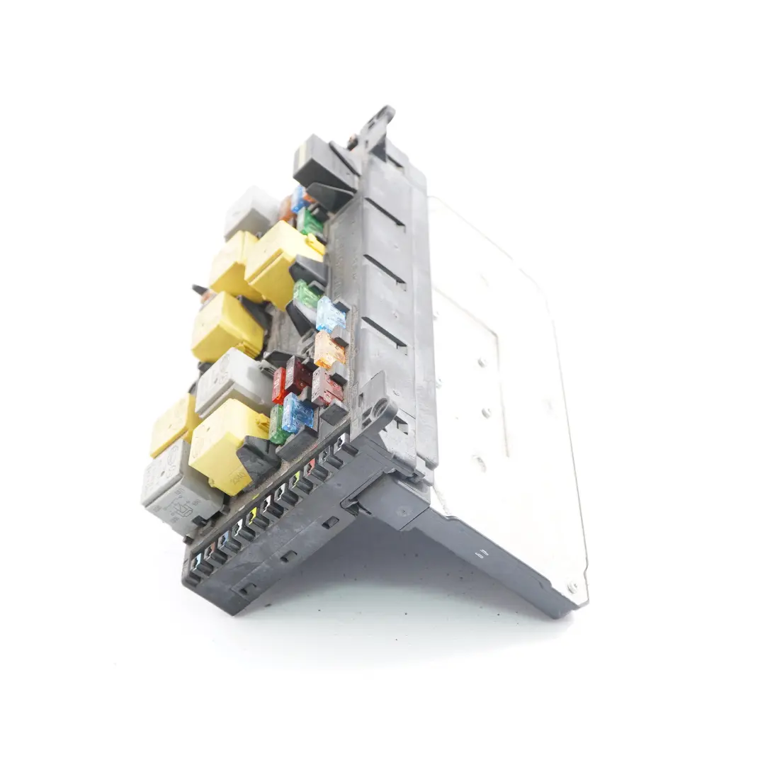 Fusibles Relé Unidad Control Módulo Eléctrico SAM para Mercedes Vito W639 con número de pieza A6399005400 Mercedes Vito W639 Fusibles Relé Unidad Control Módulo Eléctrico SAM - SKU A6399005400 - Número de pieza A6399005400
