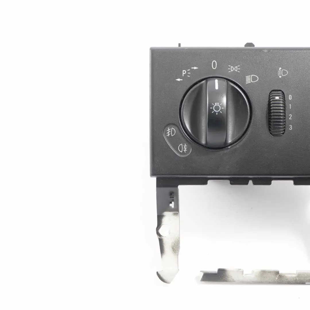 Mercedes Vito Viano W639 Unidad De Interruptor De Faros Boton Pomo - SKU A6399050000 - Número de pieza A6399050000
