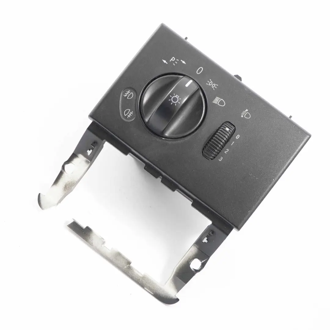 Mercedes Vito Viano W639 Unidad De Interruptor De Faros Boton Pomo - SKU A6399050000 - Número de pieza A6399050000