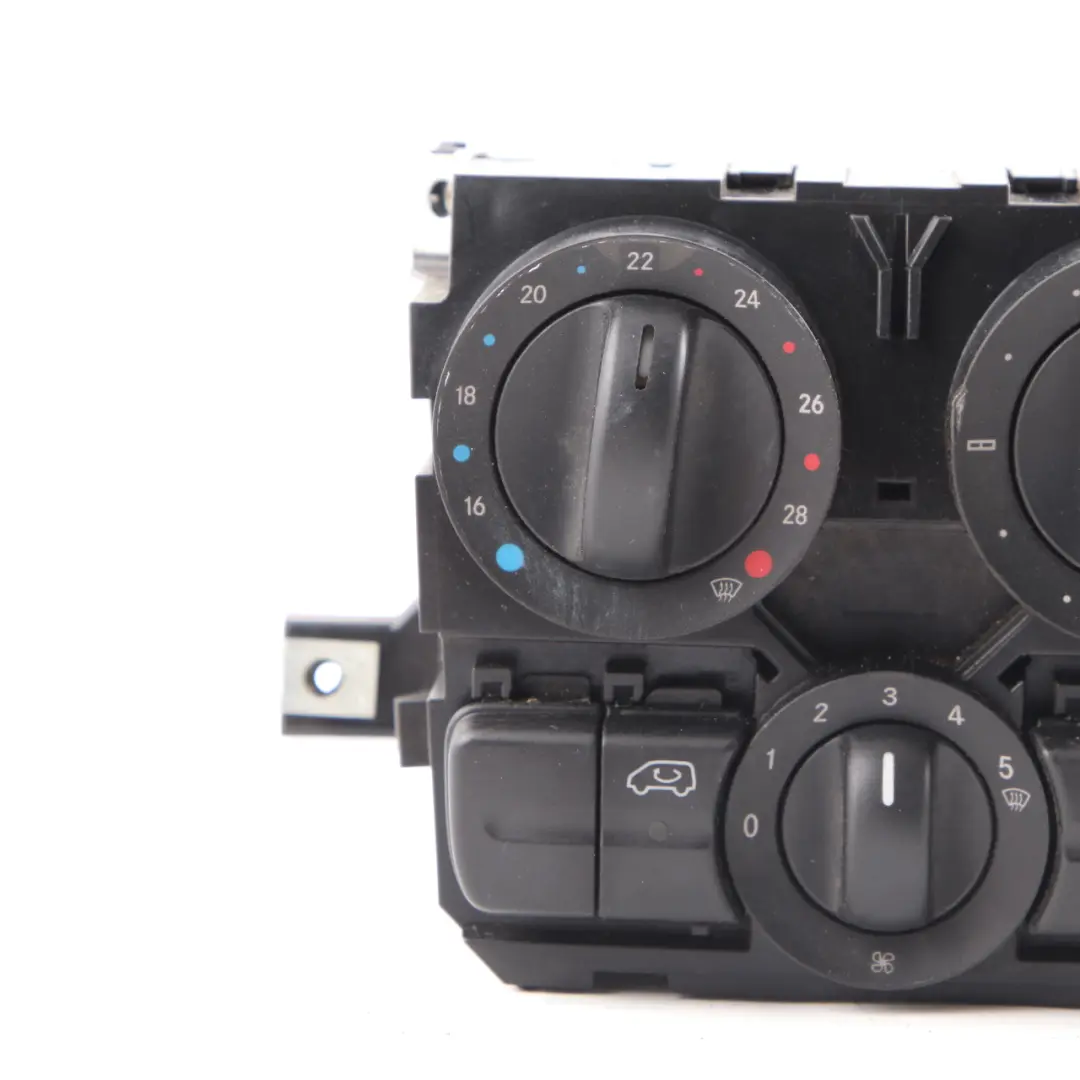 Aire Acondicionado A/C Panel Control Interruptor para Mercedes Vito W639 con número de pieza A6399060000 Mercedes Vito W639 Aire Acondicionado A/C Panel Control Interruptor - SKU A6399060000 - Número de pieza A6399060000