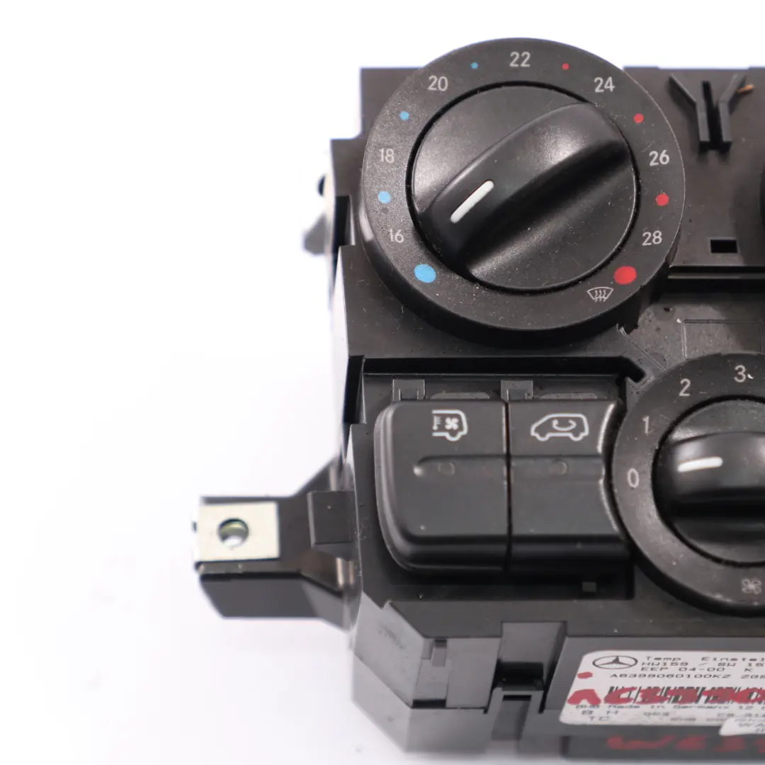 Climatizador Unidad Control Panel Interruptores para Mercedes W639 AC con número de pieza A6399060100 Mercedes W639 AC Climatizador Unidad Control Panel Interruptores - SKU A6399060100 - Número de pieza A6399060100