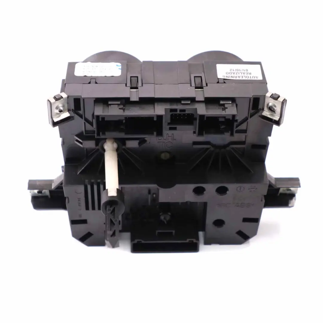 commande l'unité l'air conditionné chauffage pour Mercedes Vito W639 à propos du numéro de pièce A6399060100 Mercedes Vito W639 commande l'unité l'air conditionné chauffage - SKU A6399060100 - Numéro de pièce A6399060100