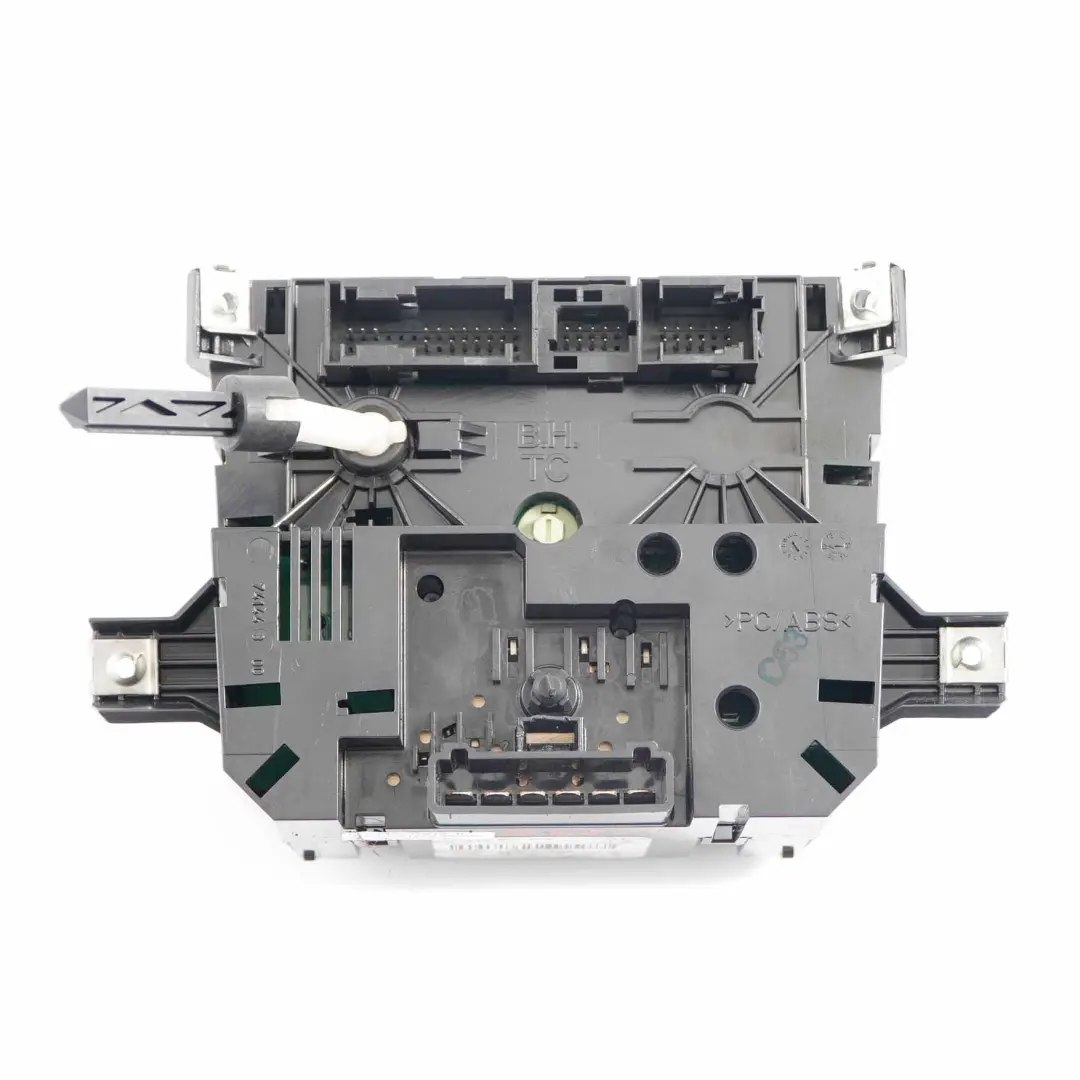 Mercedes Vito W639 Panel Sterowania Klimatyzacją - SKU A6399061300 - Numer Części A6399061300
