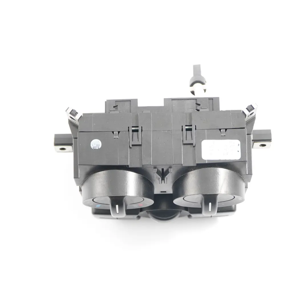 Klimaleitung Bedienteil Schalter Steuergerät für Mercedes Vito W639 mit Teilenummer A6399061300 Mercedes Vito W639 Klimaleitung Bedienteil Schalter Steuergerät - SKU A6399061300 - Teilenummer A6399061300