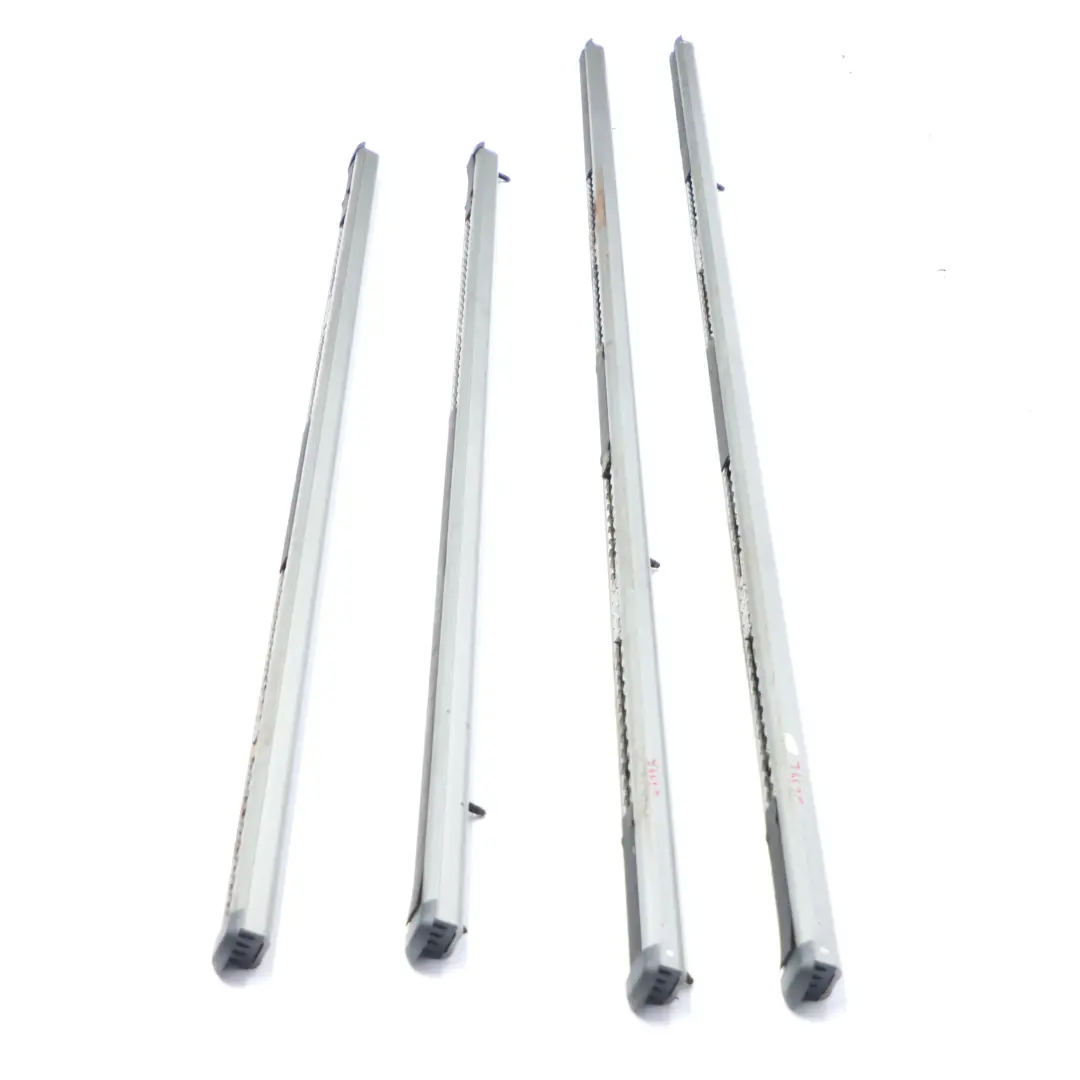 Mercedes Vito W639 Juego soportes montaje suelo de riel de asiento - SKU A6399500895 - Número de pieza A6399500895