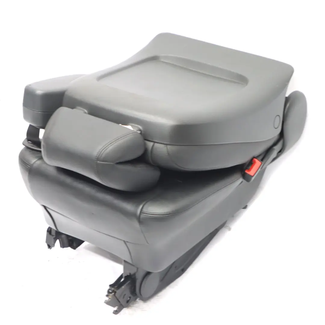 Sièges arrière Banquette trois places partie gauche cuir luxe pour Mercedes W639 à propos du numéro de pièce A6399503805 Mercedes W639 Sièges arrière Banquette trois places partie gauche cuir luxe - SKU A6399503805-1 - Numéro de pièce A6399503805