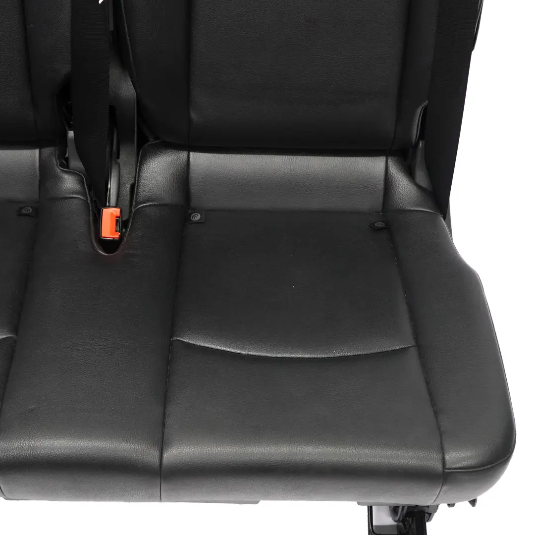 Sièges arrière Banquette trois places Partie droite Cuir de luxe pour Mercedes W639 à propos du numéro de pièce A6399507605 Mercedes W639 Sièges arrière Banquette trois places Partie droite Cuir de luxe - SKU A6399507605 - Numéro de pièce A6399507605