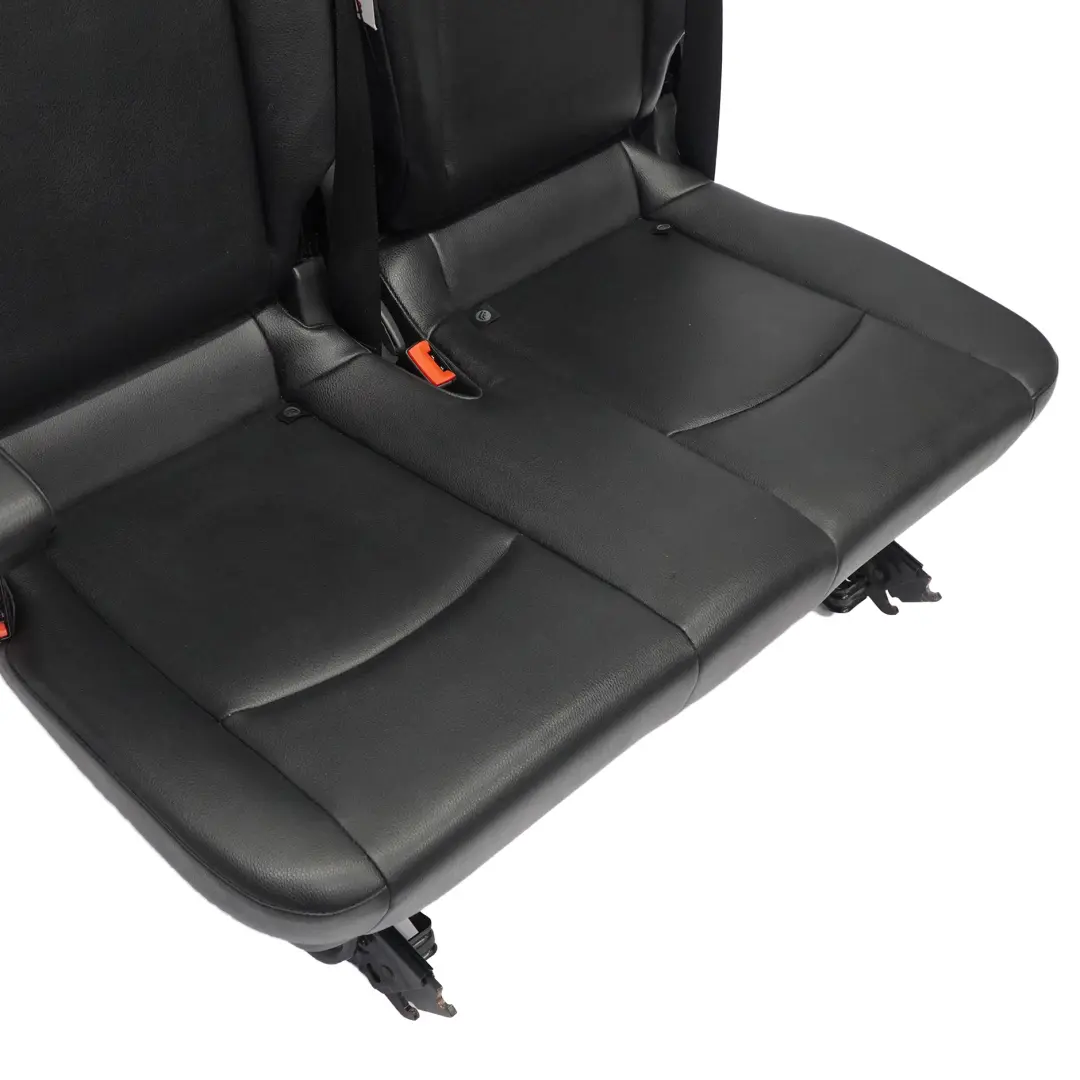 Sièges arrière Banquette trois places Partie droite Cuir de luxe pour Mercedes W639 à propos du numéro de pièce A6399507605 Mercedes W639 Sièges arrière Banquette trois places Partie droite Cuir de luxe - SKU A6399507605 - Numéro de pièce A6399507605