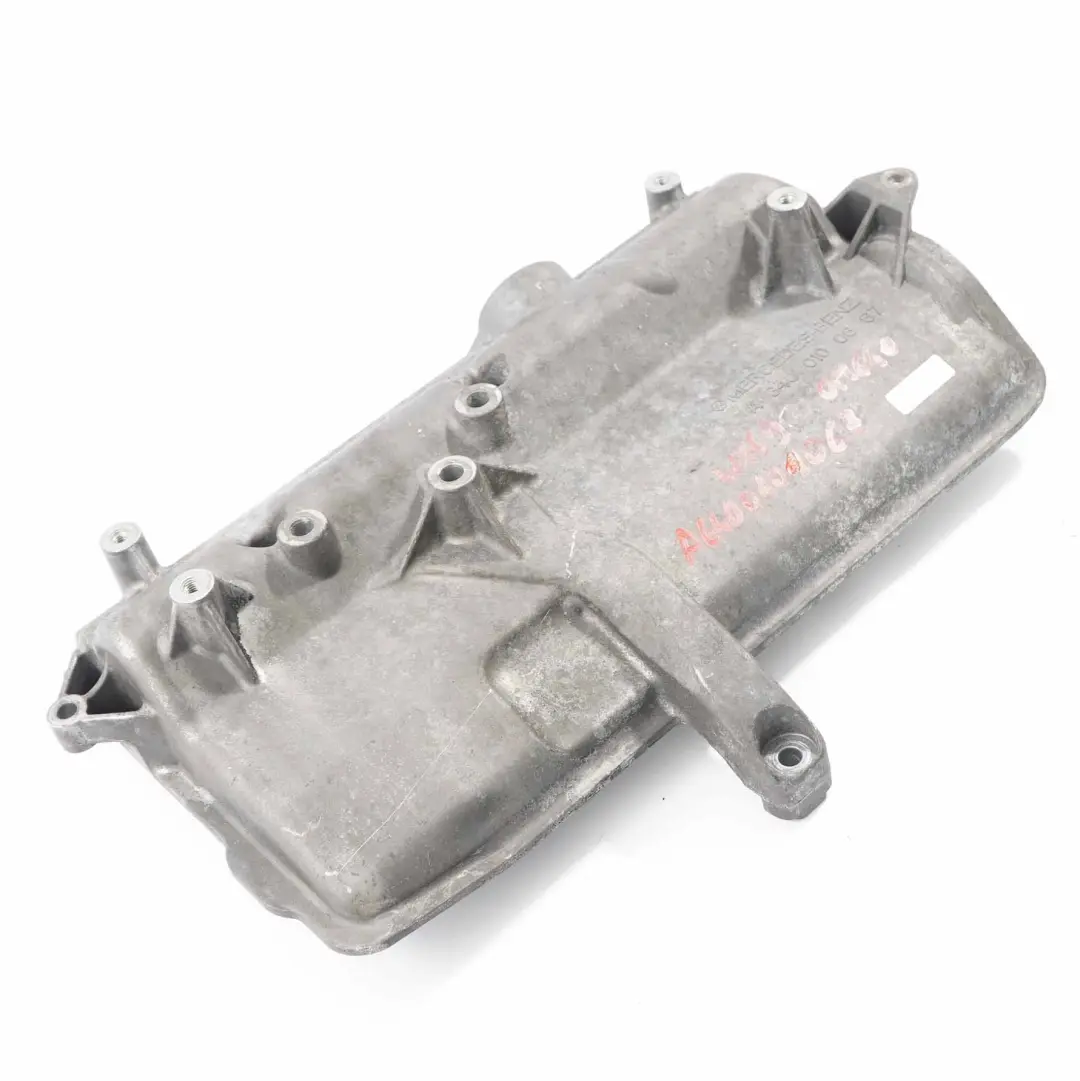 OM640 Cylindre Tête cylindre Soupape Couvercle pour Mercedes W169 W245 à propos du numéro de pièce A6400100667 Mercedes W169 W245 OM640 Cylindre Tête cylindre Soupape Couvercle - SKU A6400100667 - Numéro de pièce A6400100667