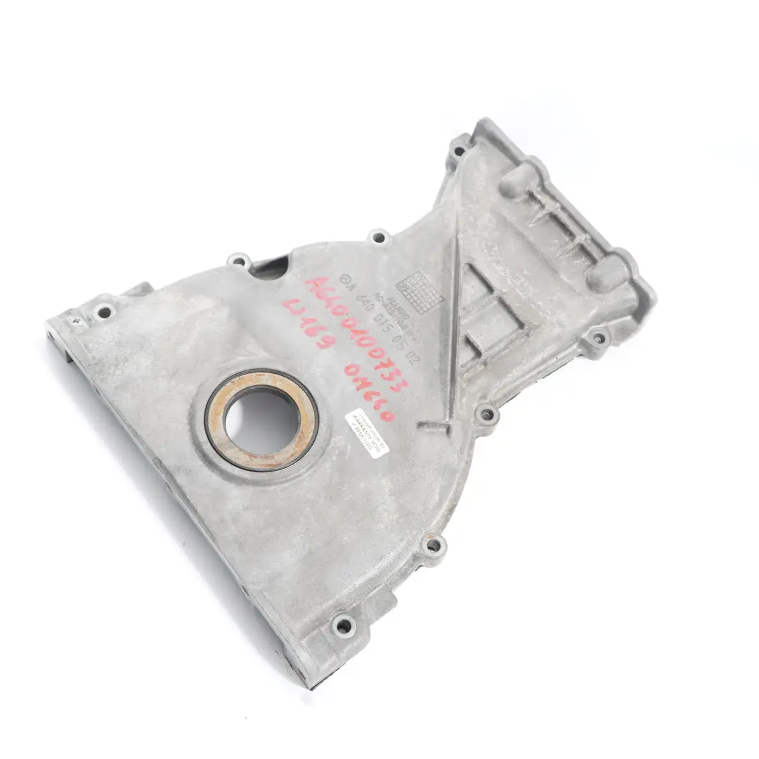  Coperchio Manovella Mercedes W169 OM640 Motore Cassa Distribuzione A6400150502 - SKU A6400100733 - Numero di parte A6400100733