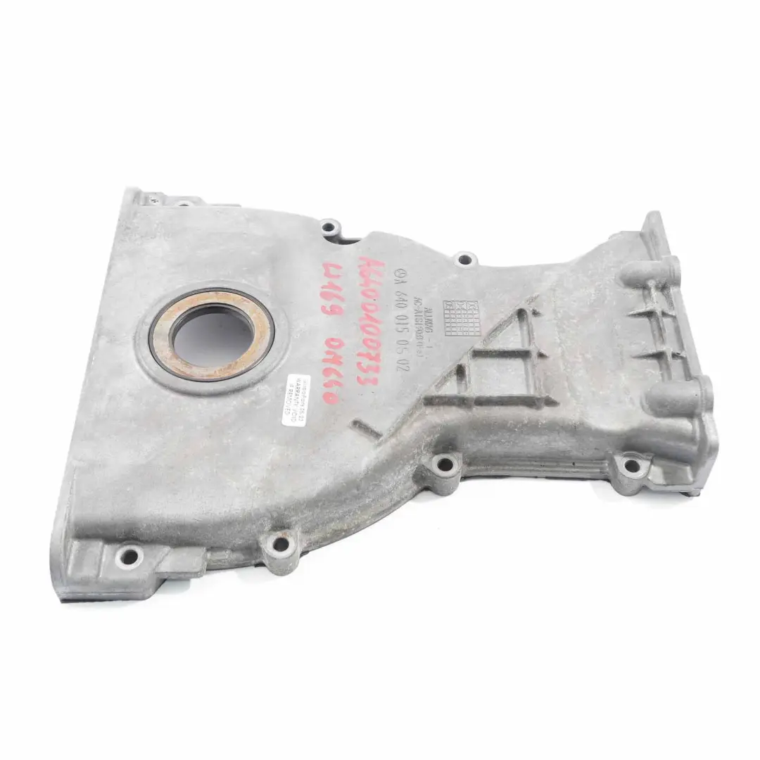  Couvercle Vilebrequin Mercedes W169 W245 OM640 Boîtier Distribution A6400150502 - SKU A6400100733 - Numéro de pièce A6400100733