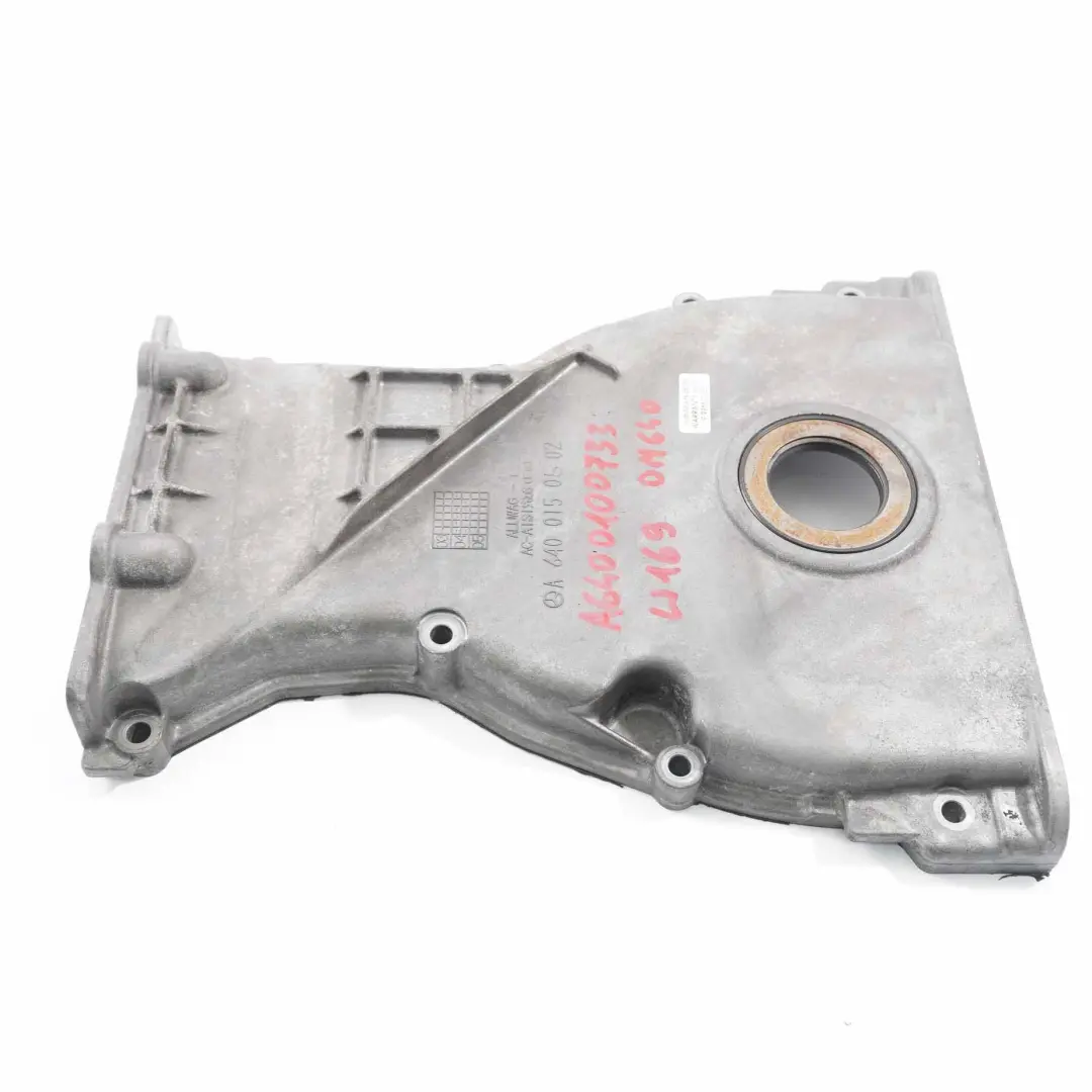  Couvercle Vilebrequin Mercedes W169 W245 OM640 Boîtier Distribution A6400150502 - SKU A6400100733 - Numéro de pièce A6400100733