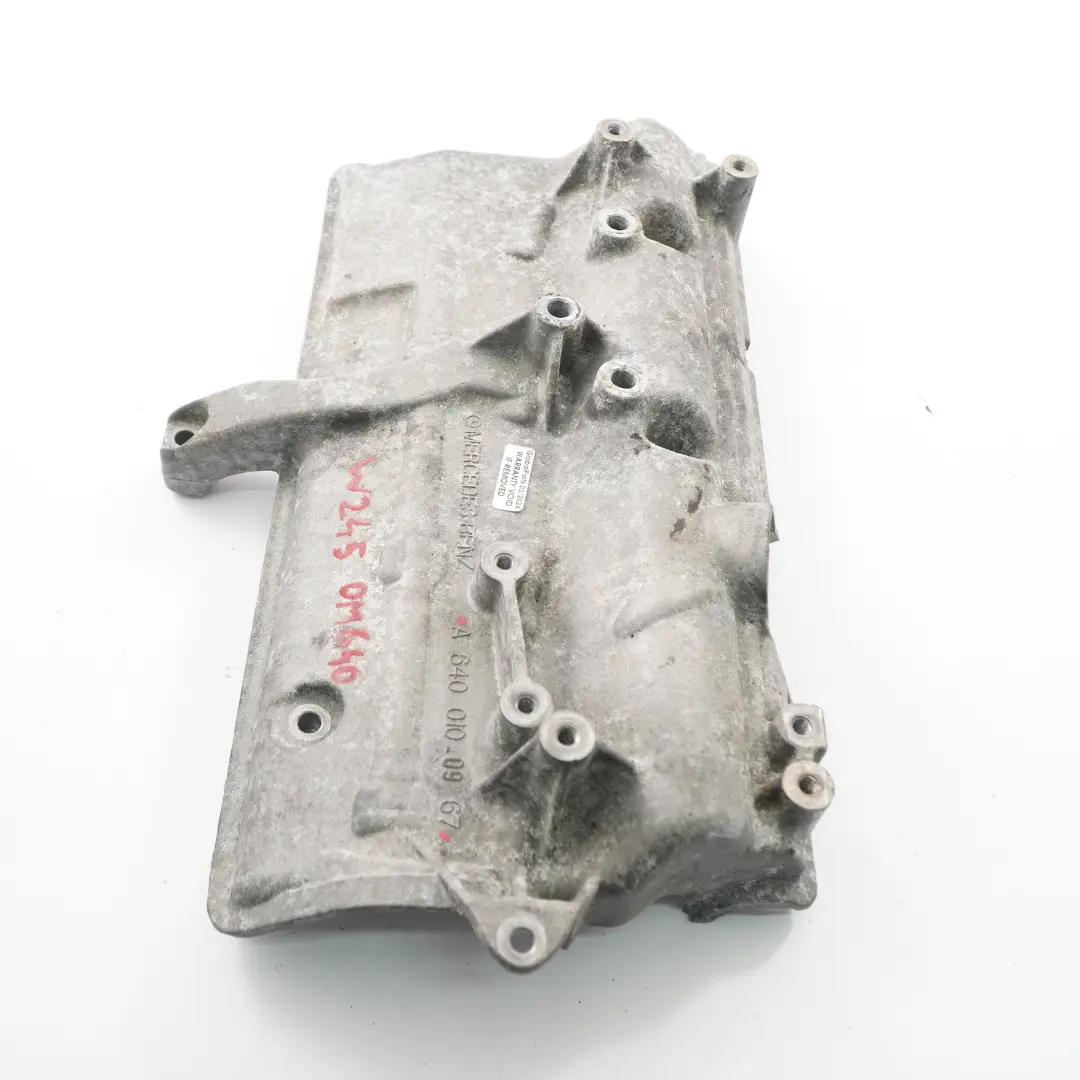 OM640 Diesel Culata Tapa de Válvula para Mercedes W245 con número de pieza A6400100967 Mercedes W245 OM640 Diesel Culata Tapa de Válvula - SKU A6400100967 - Número de pieza A6400100967