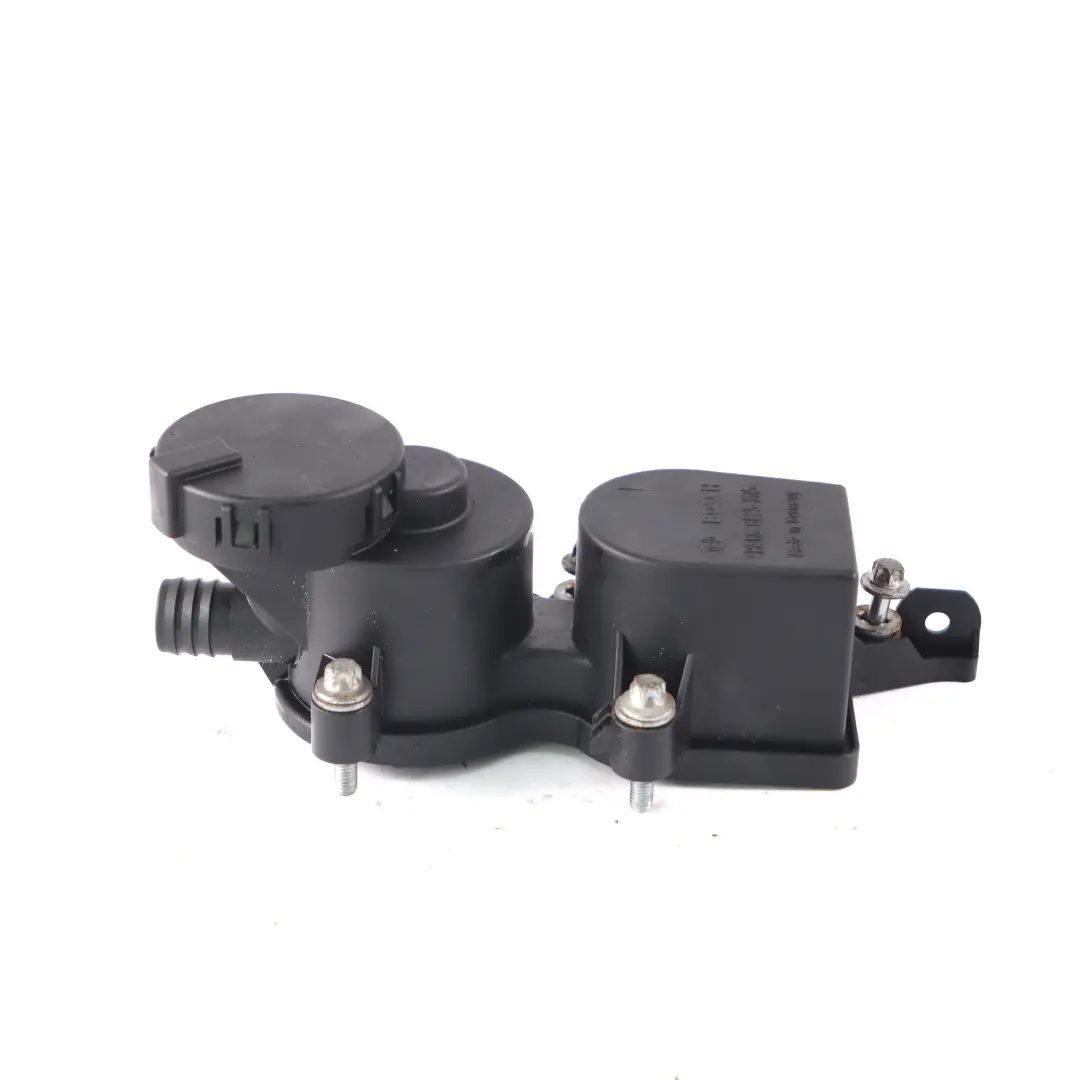 Oil Seperator Mercedes W169 Diesel OM640 Crankase Breather Valve to with Part number A6400101062 Oil Seperator Mercedes W169 Diesel OM640 Crankase Breather Valve - SKU A6400101062-1 - Part number A6400101062