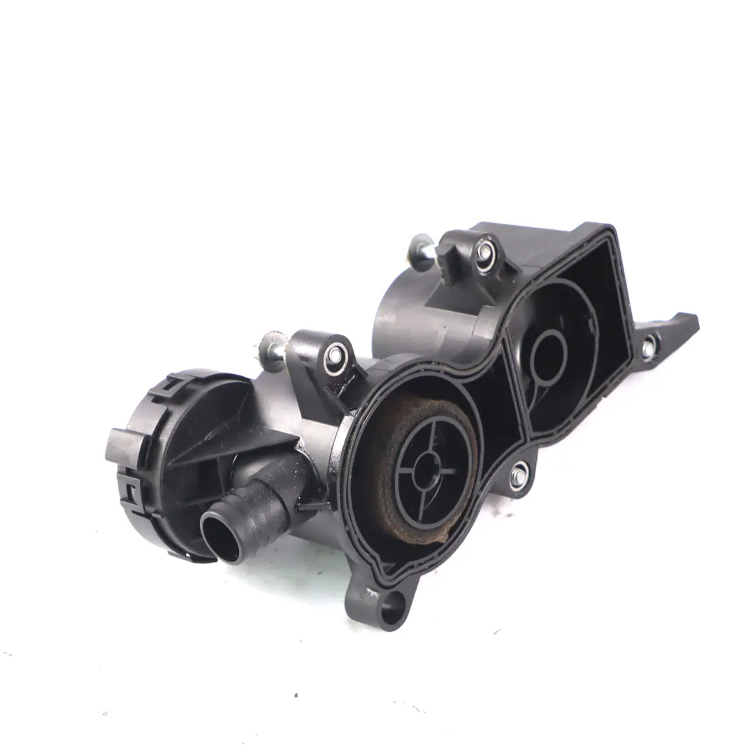  Séparateur d'huile Mercedes W169 Diesel OM640 Soupape de purge du vilebrequin - SKU A6400101062-1 - Numéro de pièce A6400101062