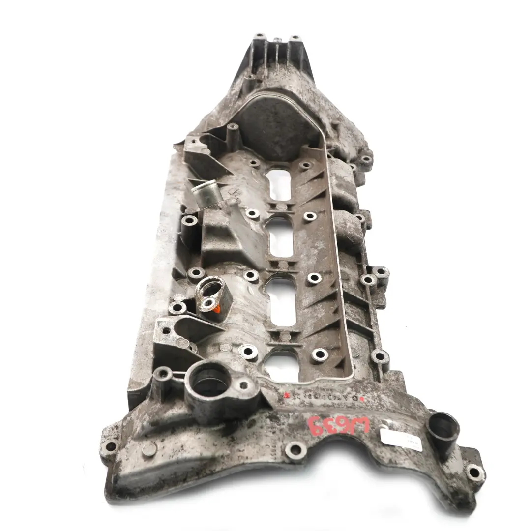 Culasse Couvre-culasse Couvre-culasse pour Mercedes W639 à propos du numéro de pièce A6400160605 Mercedes W639 Culasse Couvre-culasse Couvre-culasse - SKU A6400160605 - Numéro de pièce A6400160605