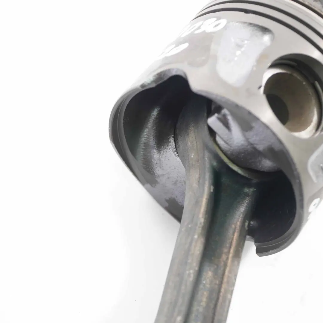 OM640 Engine Connecting Rod Piston Conrod to Mercedes W169 W245 Diesel with Part number A6400300517 Mercedes W169 W245 Diesel OM640 Engine Connecting Rod Piston Conrod - SKU A6400300517 - Part number A6400300517