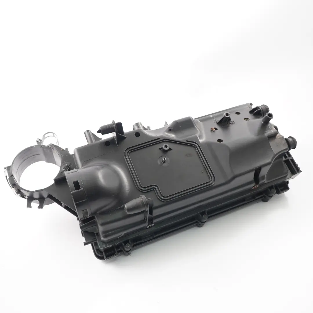 OM640 Ansaugschalldämpfer Luftfilterkasten Gehäuse für Mercedes W169 mit Teilenummer A6400900901 Mercedes W169 OM640 Ansaugschalldämpfer Luftfilterkasten Gehäuse - SKU A6400900901 - Teilenummer A6400900901