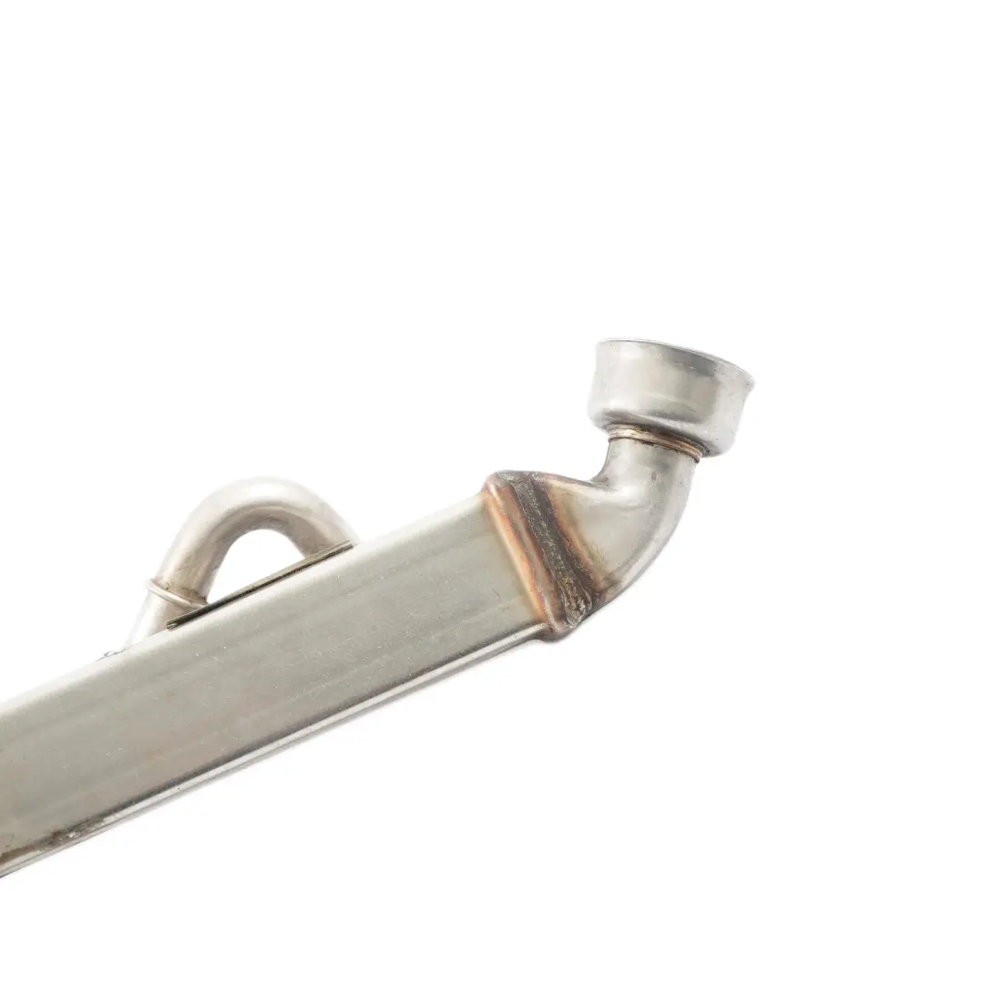 OM640 AGR Abgaskühler Kühler für Mercedes W169 W245 mit Teilenummer A6401400975 Mercedes W169 W245 OM640 AGR Abgaskühler Kühler - SKU A6401400975 - Teilenummer A6401400975