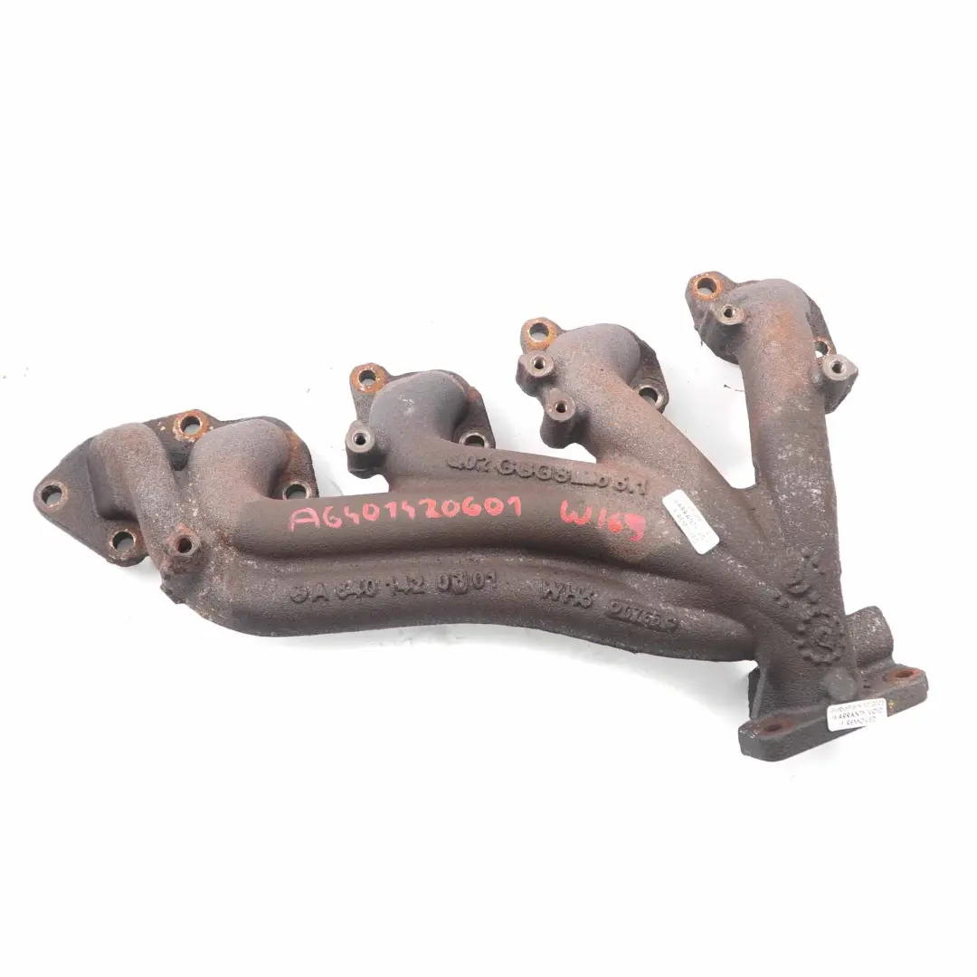 OM640 Kolektor Wydechowy do Mercedes W169 W245 o numerze A6401420601 Mercedes W169 W245 OM640 Kolektor Wydechowy - SKU A6401420601 - Numer Części A6401420601