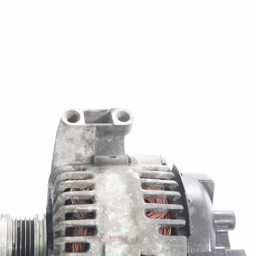 OM640 Alternator do Mercedes W169 W245 o numerze A6401540402 Mercedes W169 W245 OM640 Alternator - SKU A6401540402 - Numer Części A6401540402