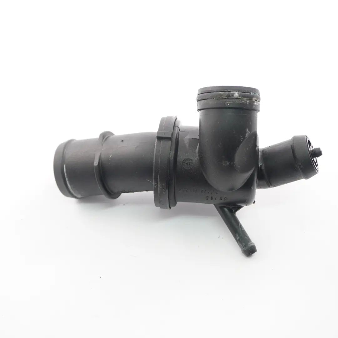 OM640 Diesel Termostato Carcasa refrigerante para Mercedes W169 W245 con número de pieza A6402000515 Mercedes W169 W245 OM640 Diesel Termostato Carcasa refrigerante - SKU A6402000515 - Número de pieza A6402000515