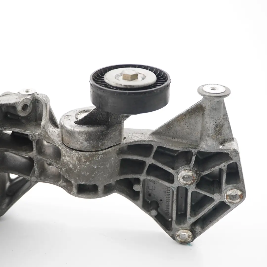 Tensor de la correa del alternador Mercedes W169 W245 OM640 Diesel Soporte para con número de pieza A6402002770 Tensor de la correa del alternador Mercedes W169 W245 OM640 Diesel Soporte - SKU A6402002770-1 - Número de pieza A6402002770