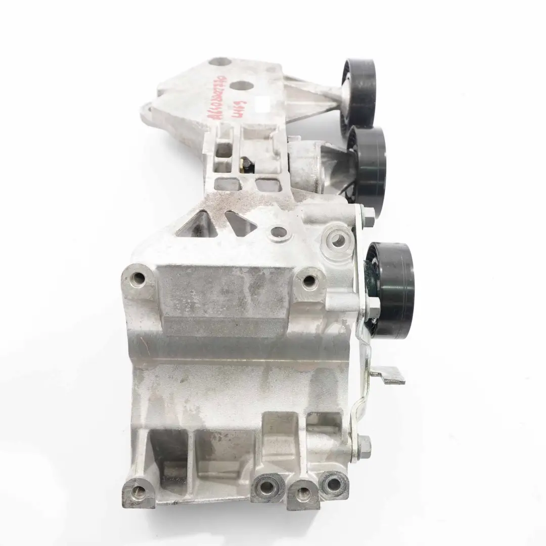 OM640 Aggreggatenhalter Riemenspanner für Mercedes W169 W245 mit Teilenummer A6402002770 Mercedes W169 W245 OM640 Aggreggatenhalter Riemenspanner - SKU A6402002770 - Teilenummer A6402002770