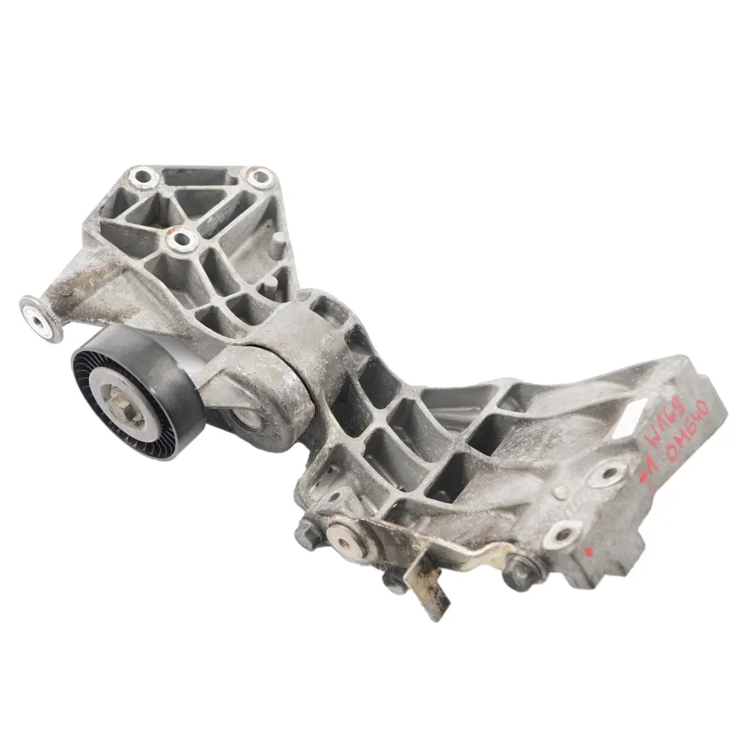 Mercedes W169 W245 Supporto Pannello di Montaggio dell'Alternatore OM640 Diesel - SKU A6402003370-1 - Numero di parte A6402003370