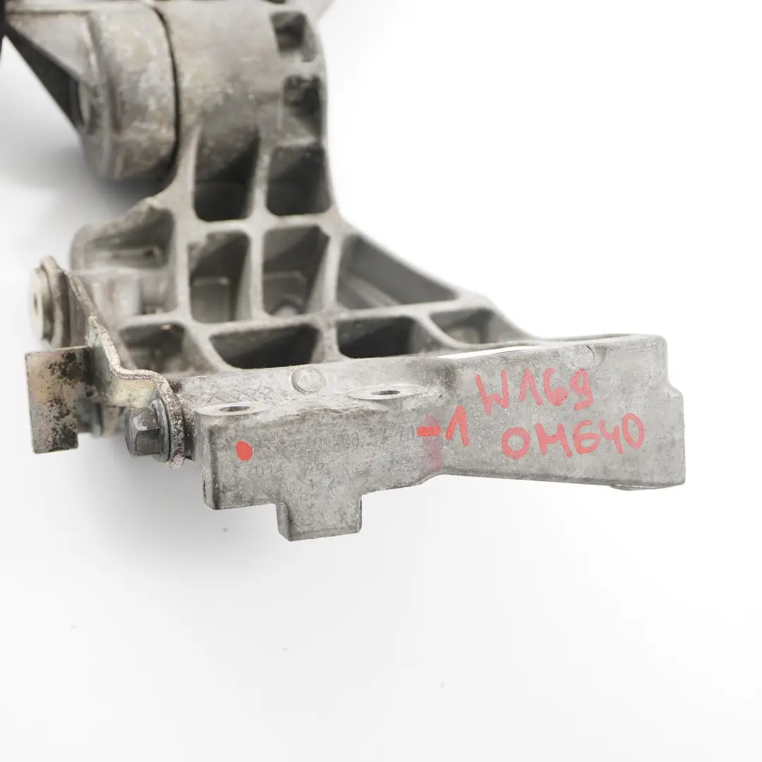 OM640 Diesel Alternador Soporte Panel de Montaje para Mercedes W169 W245 con número de pieza A6402003370 Mercedes W169 W245 OM640 Diesel Alternador Soporte Panel de Montaje - SKU A6402003370-1 - Número de pieza A6402003370