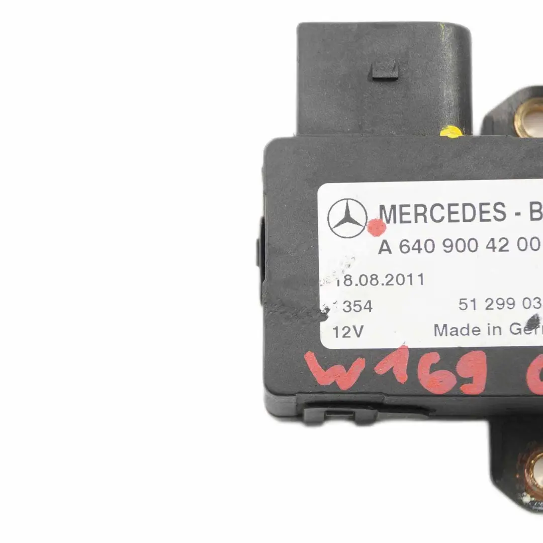 Glühkerzenrelaiseinheit Modul OM640 Dieselmotor für Mercedes W169 W245 mit Teilenummer A6409004200 Mercedes W169 W245 Glühkerzenrelaiseinheit Modul OM640 Dieselmotor - SKU A6409004200 - Teilenummer A6409004200