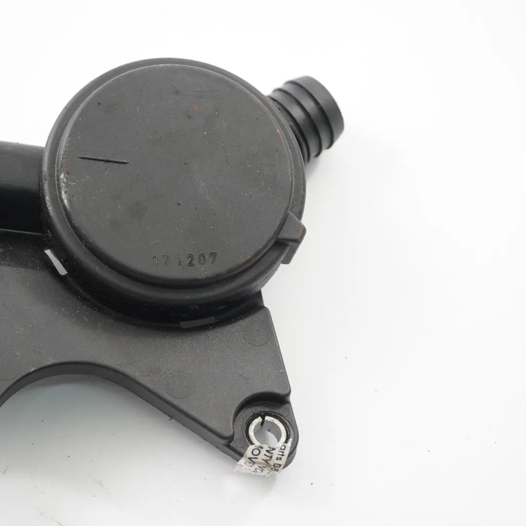 Bleed Valve Mercedes W639 OM642 Engine Breather Valve Crankase Vent to with Part number A6420100291 Bleed Valve Mercedes W639 OM642 Engine Breather Valve Crankase Vent - SKU A6420100291 - Part number A6420100291