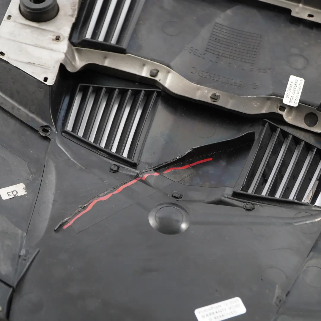 Mercedes ML W164 C209 W211 OM642 Osłona Pokrywa Silnika - SKU A6420101667-1 - Numer Części A6420101667