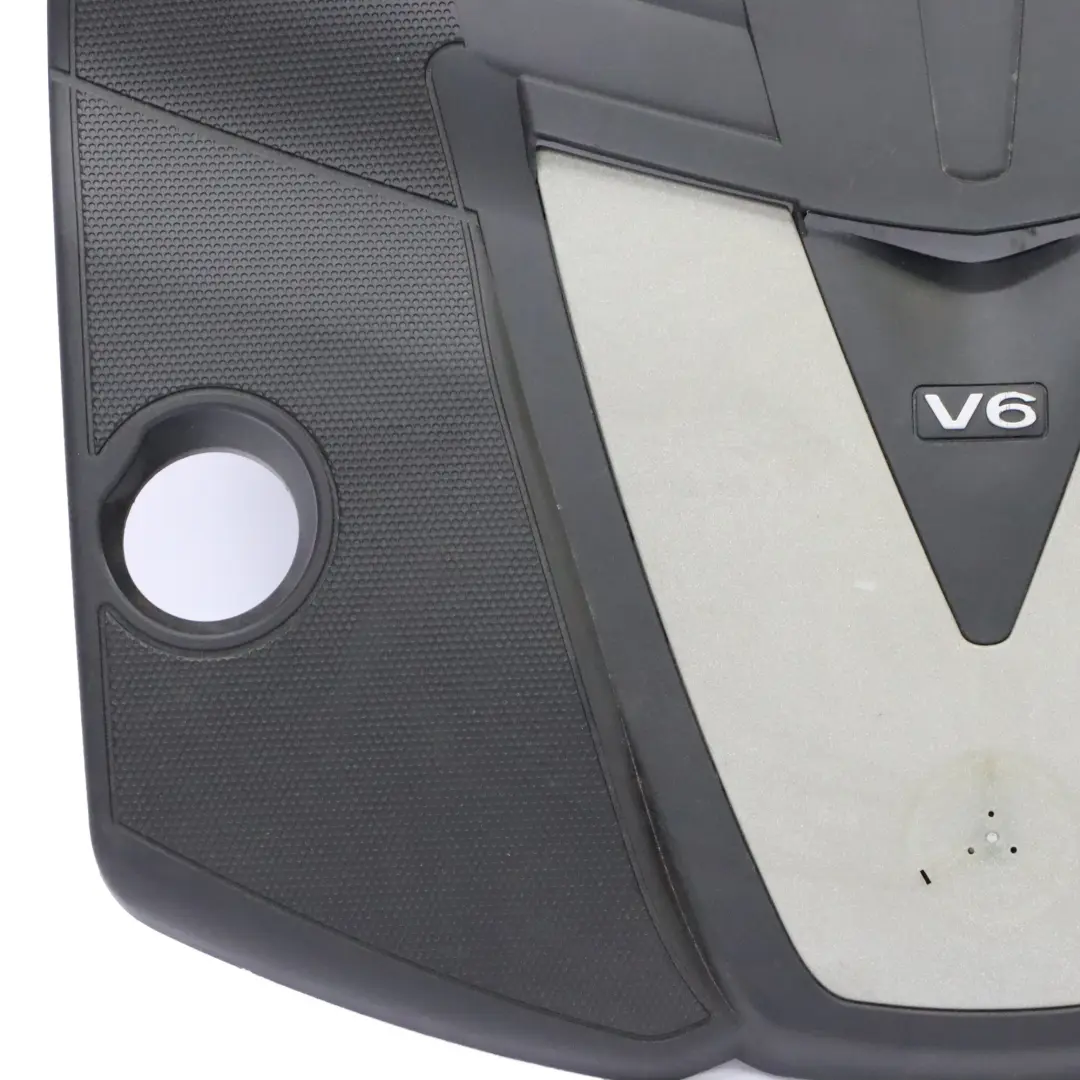 abdeckung Mercedes W164 W211 OM642 Verkleidung Akustik platte für Motor mit Teilenummer A6420101767 Motor abdeckung Mercedes W164 W211 OM642 Verkleidung Akustik platte - SKU A6420101767 - Teilenummer A6420101767